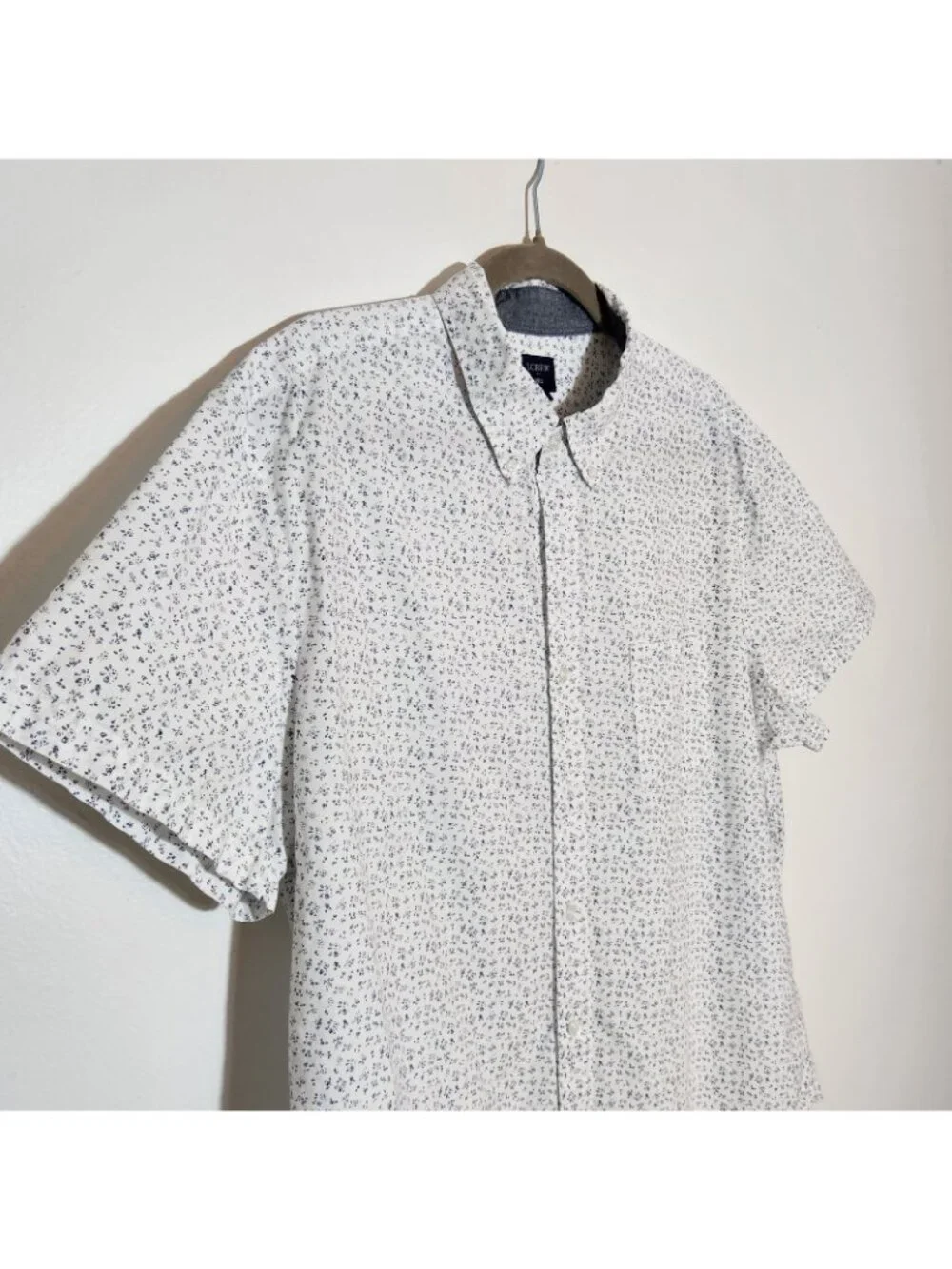 J. Crew White and Navy Print Button Down Shirt Size XL
